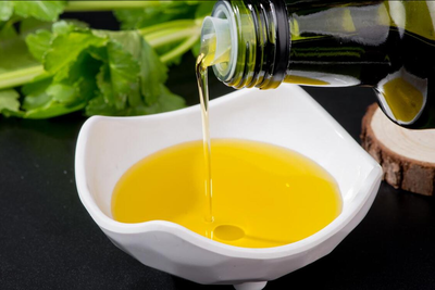 餐桌上的選擇 未精煉油與精煉油的區(qū)別與選購(gòu)指南